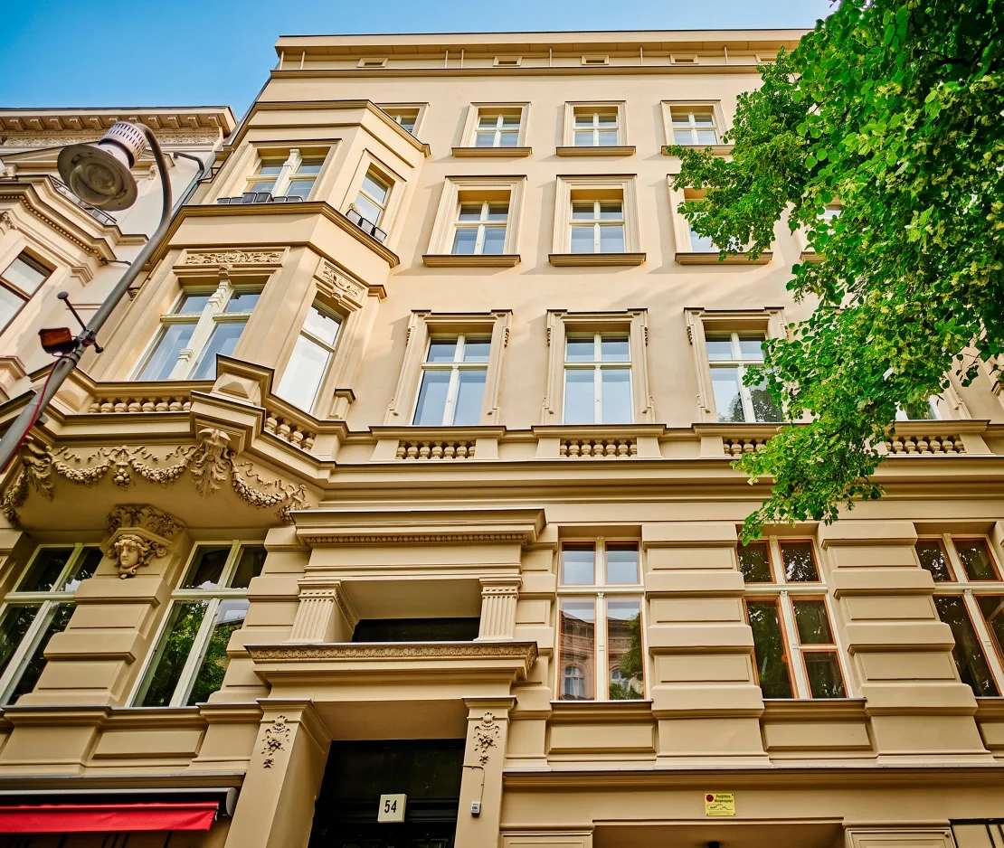 Malerbetrieb Kluge Referenz Großbeerenstraße - Fassade Sanierung und Anstrich