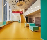 Malerbetrieb Kluge Anstricharbeiten Spachtelarbeiten Gewerbekunden Referenz Neubau Oberstufenzentrum - Foyer