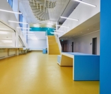 Malerbetrieb Kluge Anstricharbeiten Spachtelarbeiten Gewerbekunden Referenz Neubau Oberstufenzentrum - Foyer