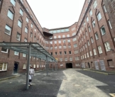 Malerbetrieb Kluge Türensanierung Gewerbekunden Referenz Büroräume in der Ringbahnstraße - Hofansicht